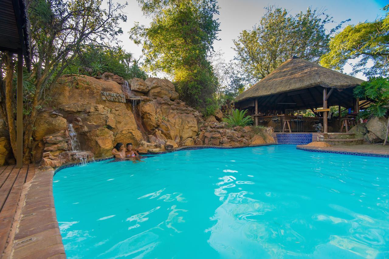 Amadwala Lodge Roodepoort Eksteriør bilde