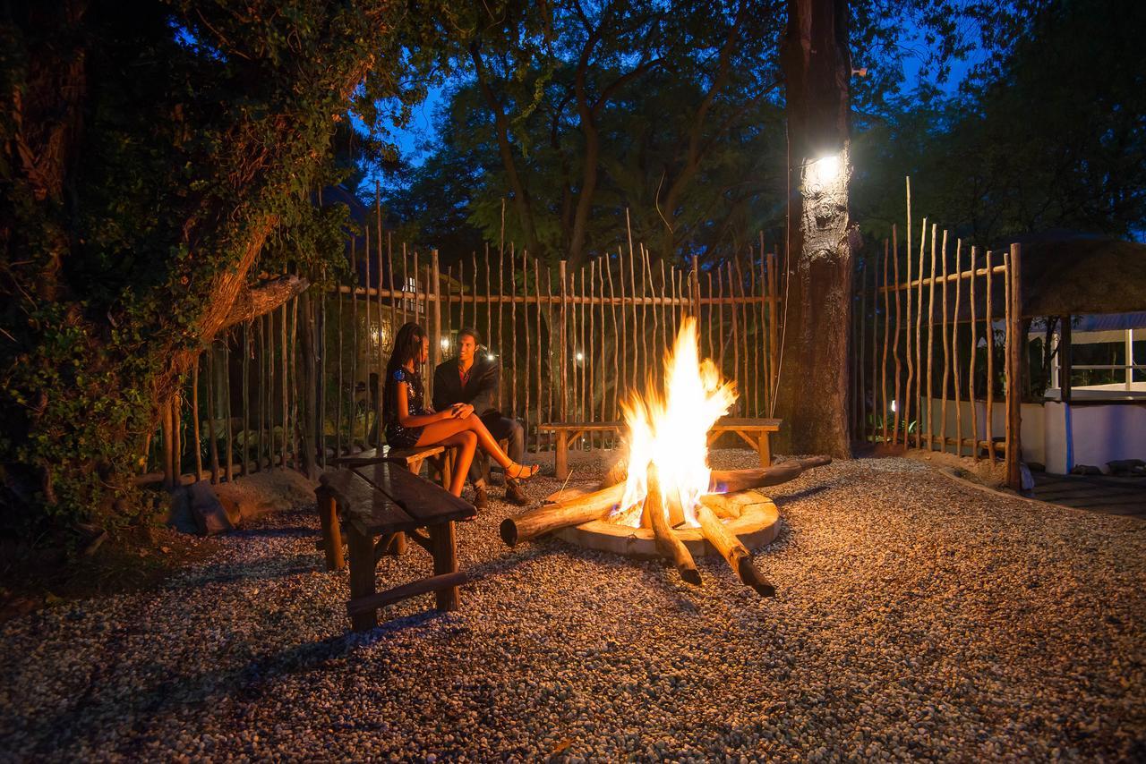 Amadwala Lodge Roodepoort Eksteriør bilde