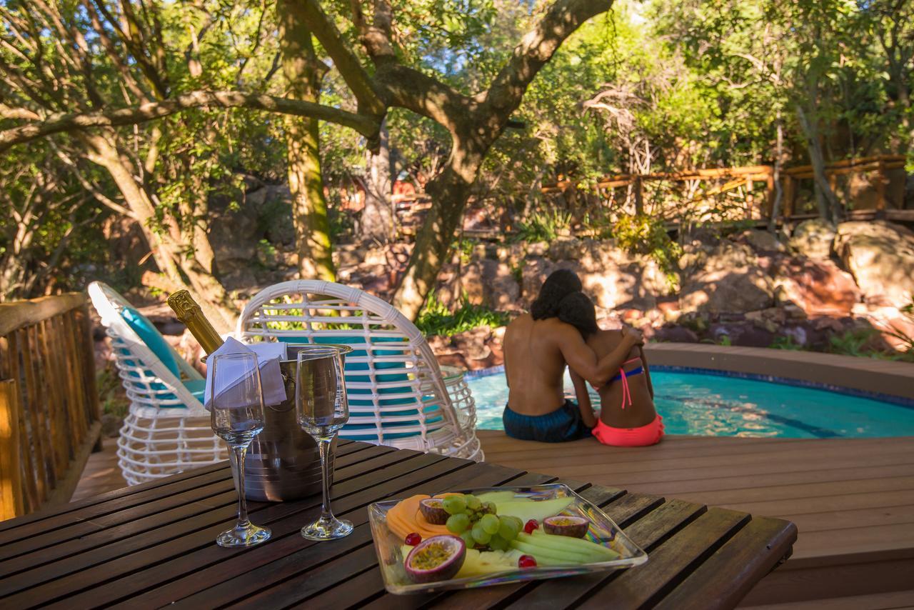 Amadwala Lodge Roodepoort Eksteriør bilde