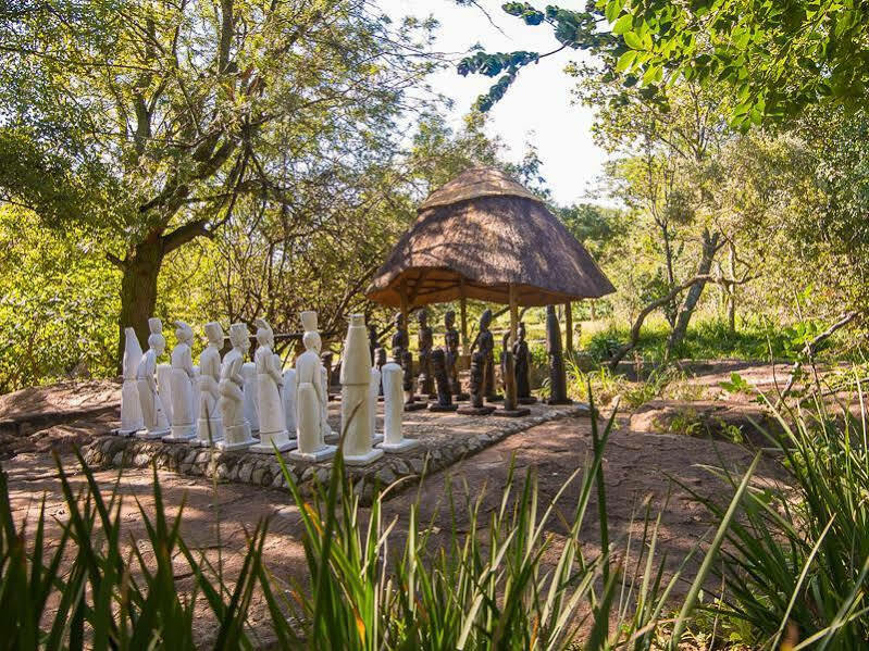 Amadwala Lodge Roodepoort Eksteriør bilde